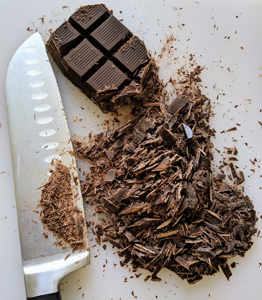 שוקולד מריר קצוץ